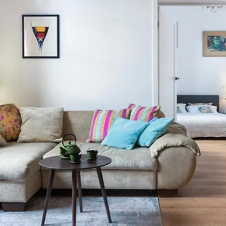 Grand Theatre Premium Apartment. Super Central. Apartment *