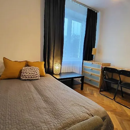 Apartament Near Metro Rondo Daszynskiego *