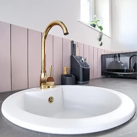 Apartament Pod Zurawiami Na Saskiej Apartment Warsaw