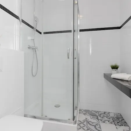 Old Town Spacious Bonifraterska By Renters * Warsaw