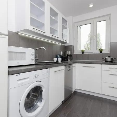 Apartment Old Town Spacious Bonifraterska By Renters *