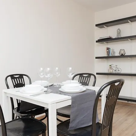 Old Town Spacious Bonifraterska By Renters Apartment