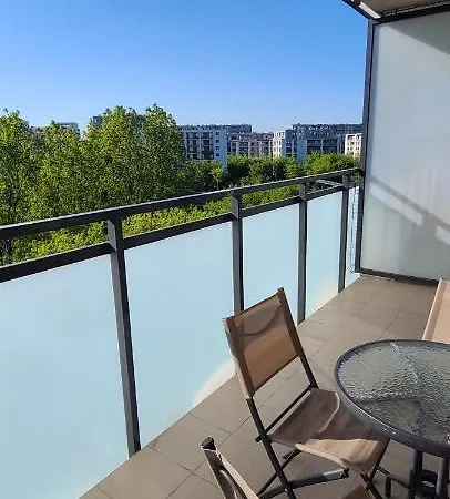Lejlighed Wellsituated 1 Bedroom In Freeparking *