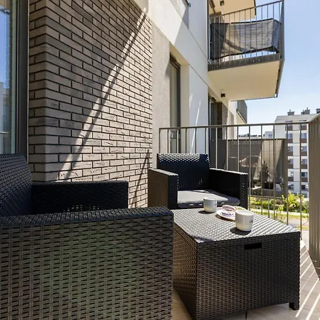 Praga Arte With Parking & Balcony By Renters Apartment Warsaw