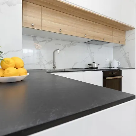 Apartment Praga Arte With Parking & Balcony By Renters
