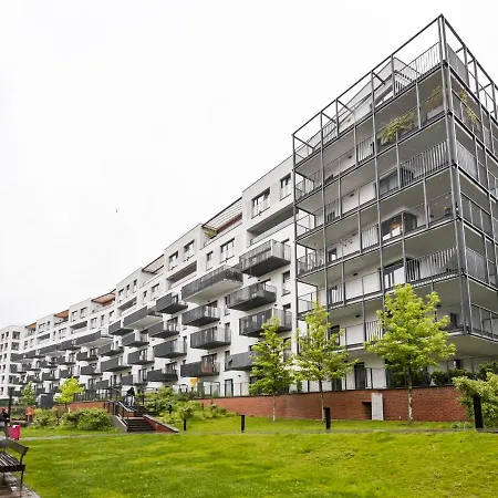 Bohema Place - Metro Szwedzka Apartment