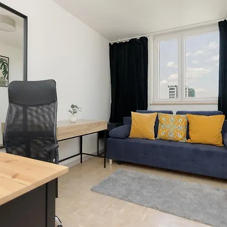 Apartment City View With 2 Bedrooms & Ac By Renters