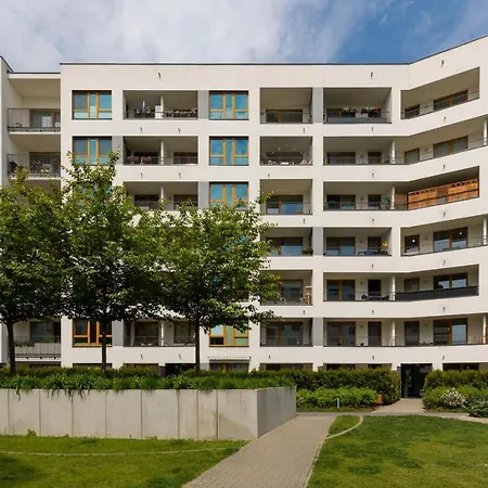 Apartment Goclaw & 2 Bedrooms & Parking & Balcony By Renters Warsaw