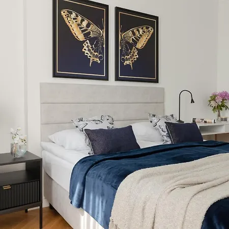 Apartment Senatorska By Renters Warsaw