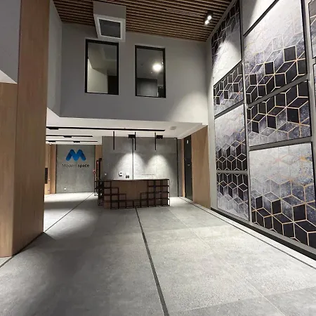 33 Modern Apartment