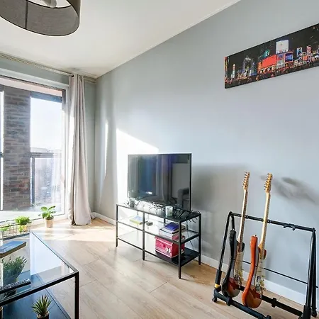 Szwedzka 4 Studio + Balcony Apartment *