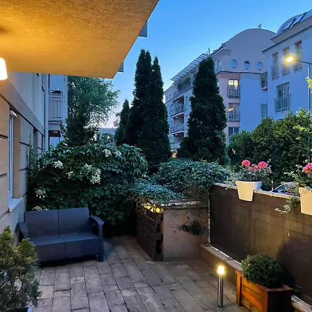 Apartment Z Tarasem Przy Parku Warsaw