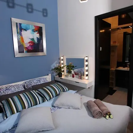 Apartment Emilii Plater 36, Centrum Warsaw
