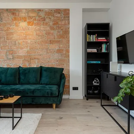 Grojecka Studio For 3 Guests With Balcony By Renters * Warszawa