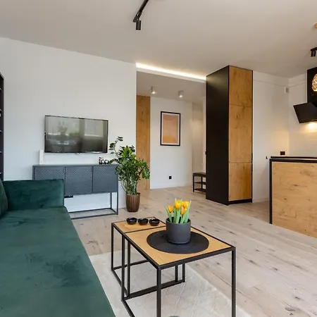 Grojecka Studio For 3 Guests With Balcony By Renters Apartament Warszawa