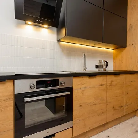 Grojecka Studio For 3 Guests With Balcony By Renters *