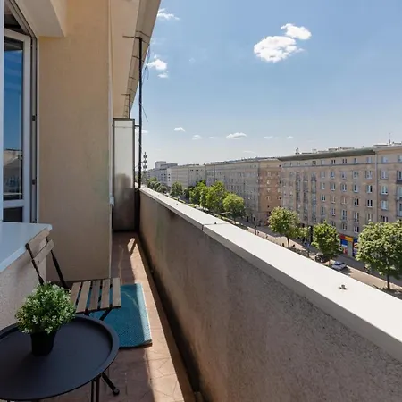Grojecka Studio For 3 Guests With Balcony By Renters Warszawa