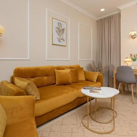 Filtrowa Luxurious Stara Ochota By Renters Apartament *