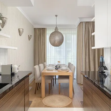 Ecru 3-bedroom Luxurious Wwa21 Warsaw