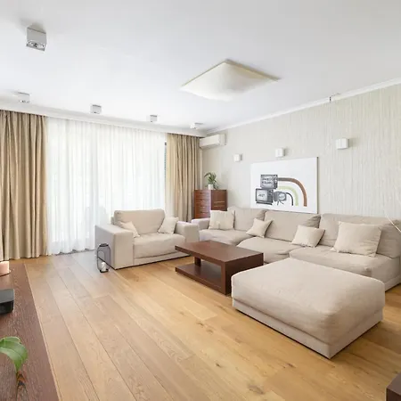 Ecru 3-bedroom Luxurious Wwa21 * Warsaw