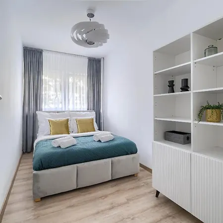 Apartament Corolla Solidarnosci 96 *