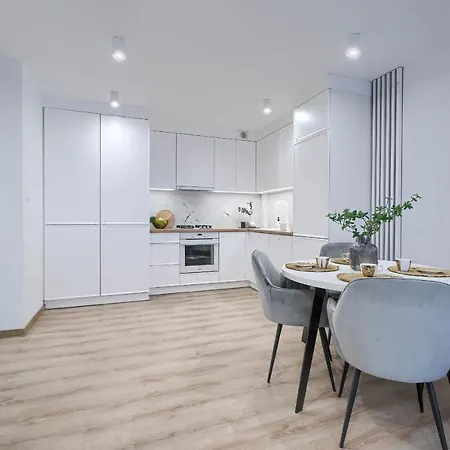 Apartament Corolla Solidarnosci 96
