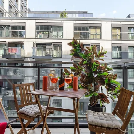 Luxury In Apartment *