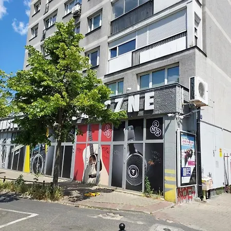 Apartament Polna Metro Apartment *