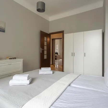 Close- Ga - Big And Bright In Location&marszalkowska * Warsaw