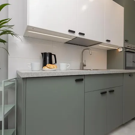 Cozy & Stylish Studio Ochota 1,5 Km To Zlote Tarasy By Renters Apartament Warszawa