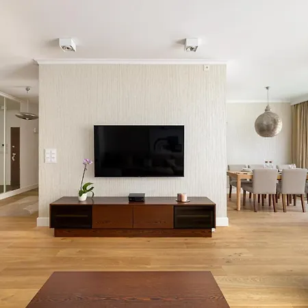 Ecru 3-bedroom Luxurious Wwa21 * Warsaw