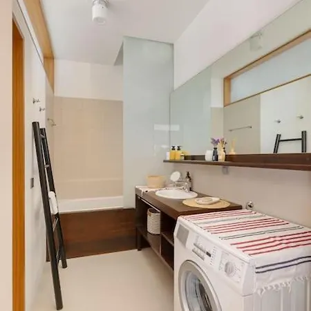 Apartment Chmielna Center With Bath