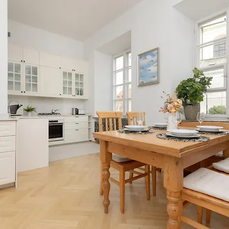 Family Freta Old Town By Renters Appartamento