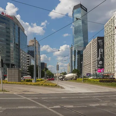 Apartment Metro Rondo Onz Comfort *