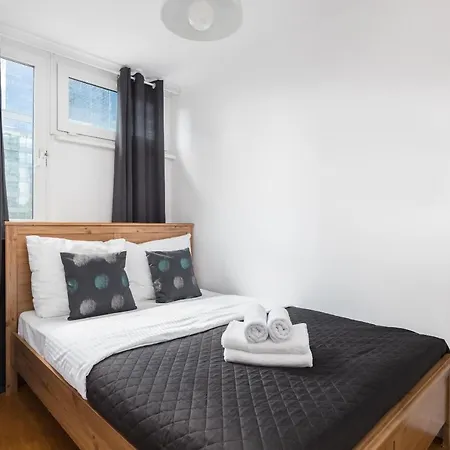 Apartment Metro Rondo Onz Comfort *