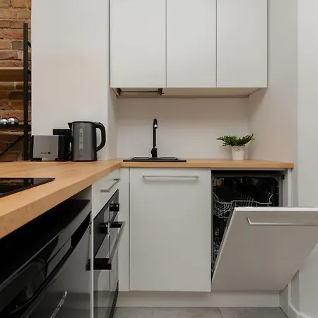 Apartment Pge Narodowy Praga - Jagiellonska By Renters Warsaw