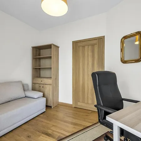 Hlonda 8 Premium 2br Apt Balcony Daire *