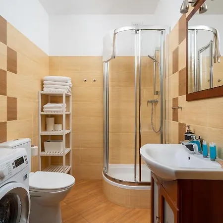 Wola Rogalinska Comfort Apartment Warsaw