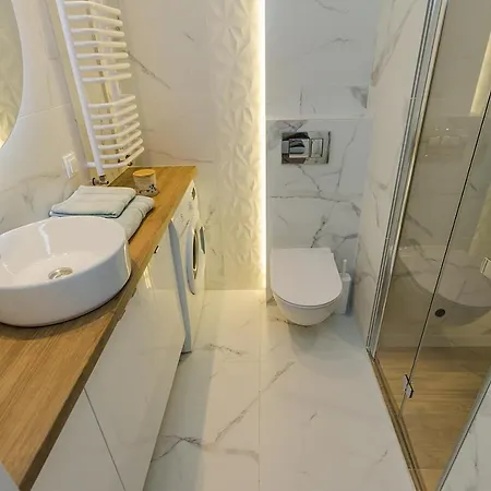 Apartment Kasprzaka 29 - Bezplatny Parking - Free Parking - Piekny Widok Na Centrum Miasta - Duzy Balkon - Smart Tv 55 Cali - Wifi - Better