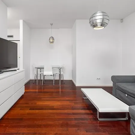 Skoroszewska 7 By Homeprime Apartament