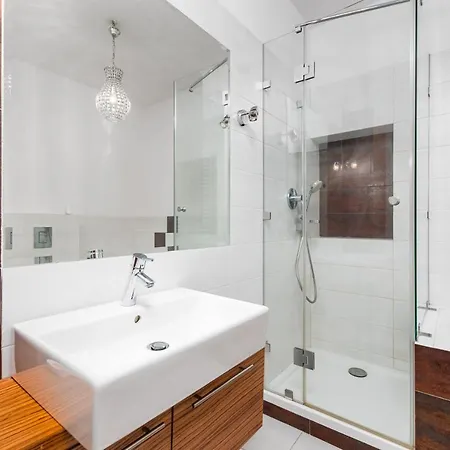 Skoroszewska 7 By Homeprime Apartament