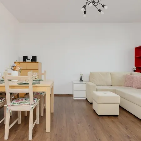 Spacious Family With Parking & Balcony In Warsaw, Bielany By Renters Apartament Warszawa