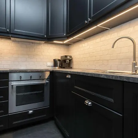 Stylish & Trendy 1 Bedroom Wola With Parking By Renters Apartment Warsaw