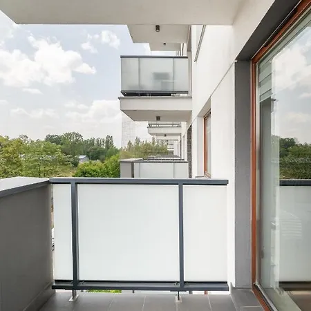 Ursynow Modern *