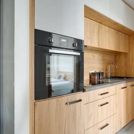 5br Flat In Center Apartment *