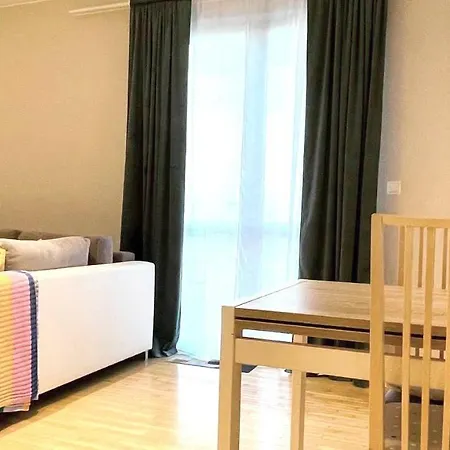 Sun On Wola Apartment Warsaw