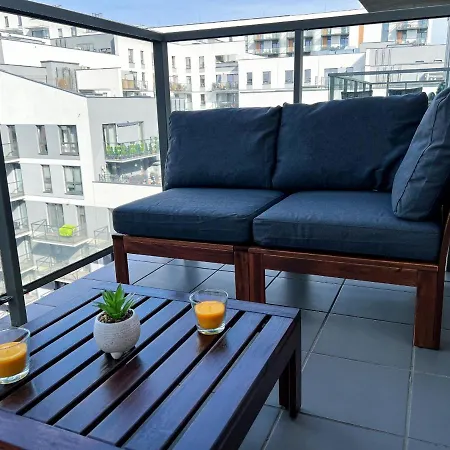 Nowoczesny Apartament - Blisko Centrum * Warsaw