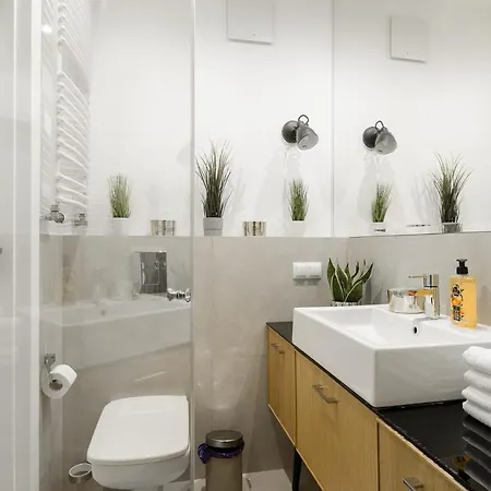 Luxury In District Of On Siedmiogrodzka Apartment