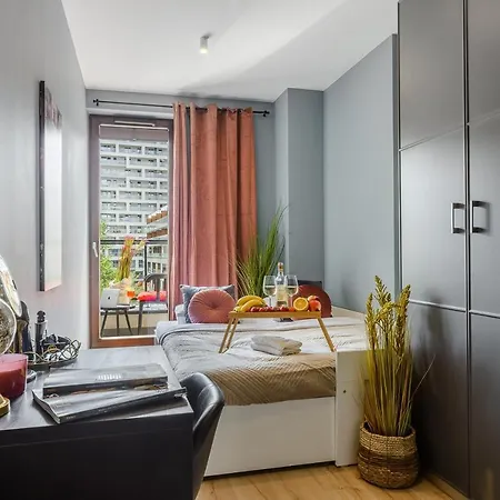 Apartment On Siedmiogrodzka Street Warsaw