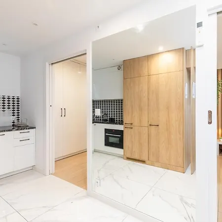 Superapart Al. Jerozolimskie 141 Warsaw